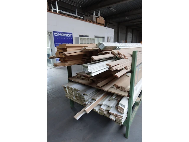 Stapelbare metalen houder + inhoud - afbeelding 4 van  4