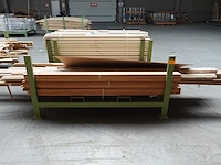 Stapelbare metalen houder + inhoud