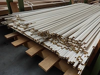 Stapelbare metalen houder + inhoud - afbeelding 3 van  4
