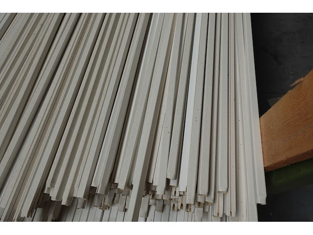 Stapelbare metalen houder + inhoud - afbeelding 4 van  4