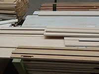 Stapelbare metalen houder + inhoud - afbeelding 2 van  4