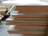 Stapelbare metalen houder + inhoud - afbeelding 4 van  5