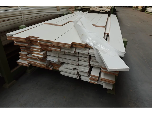 Stapelbare metalen houder + inhoud - afbeelding 5 van  5