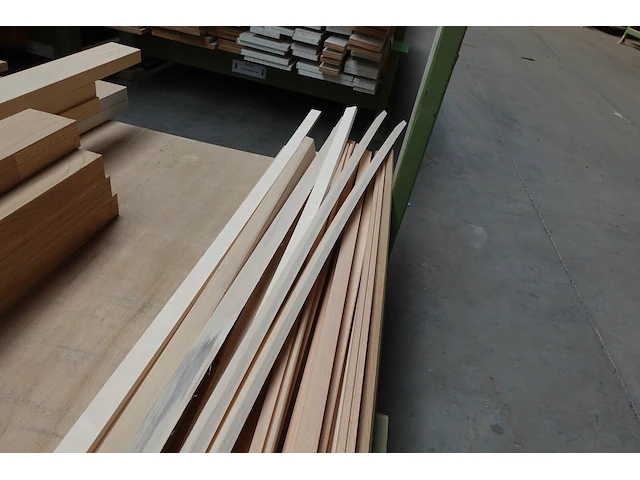 Stapelbare metalen houder + inhoud - afbeelding 4 van  6