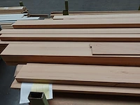 Stapelbare metalen houder + inhoud - afbeelding 2 van  5