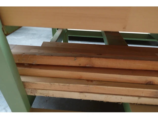 Stapelbare metalen houder + inhoud - afbeelding 3 van  5