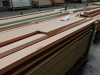 Stapelbare metalen houder + inhoud - afbeelding 3 van  5