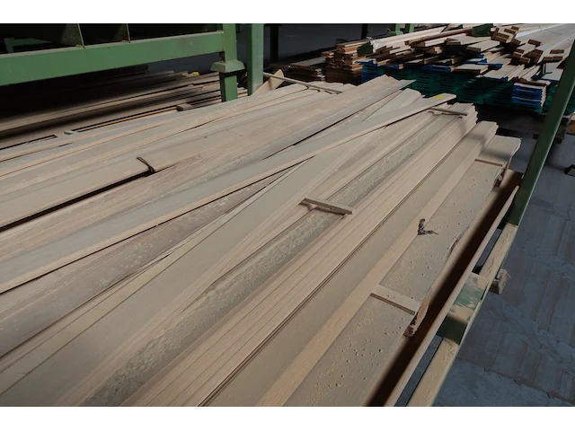 Stapelbare metalen houder + inhoud - afbeelding 3 van  4