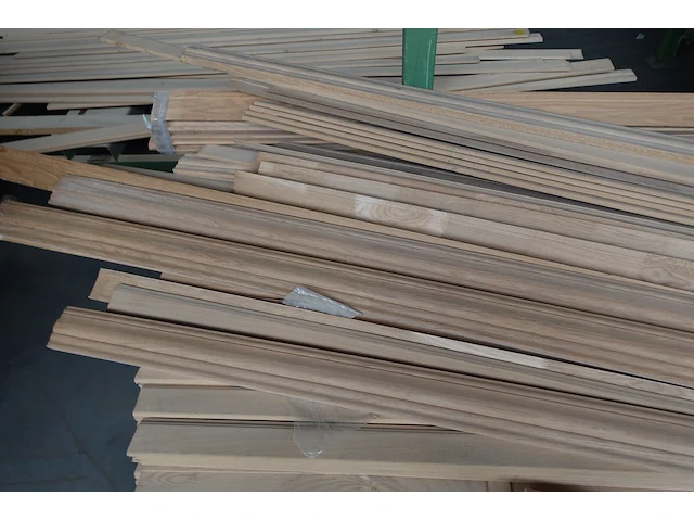Stapelbare metalen houder + inhoud - afbeelding 2 van  3