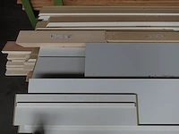 Stapelbare metalen houder + inhoud - afbeelding 2 van  3