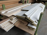 Stapelbare metalen houder + inhoud - afbeelding 3 van  3
