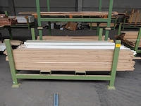 Stapelbare metalen houder + inhoud