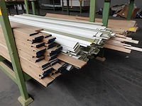 Stapelbare metalen houder + inhoud - afbeelding 4 van  4