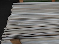 Stapelbare metalen houder + inhoud - afbeelding 2 van  4