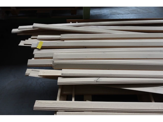 Stapelbare metalen houder + inhoud - afbeelding 2 van  4