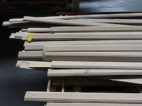 Stapelbare metalen houder + inhoud - afbeelding 2 van  4