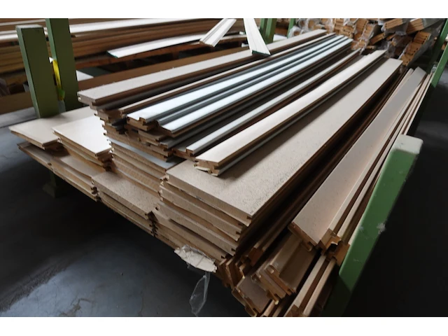 Stapelbare metalen houder + inhoud - afbeelding 3 van  4