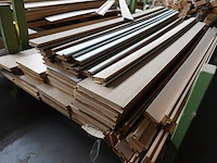 Stapelbare metalen houder + inhoud - afbeelding 3 van  4
