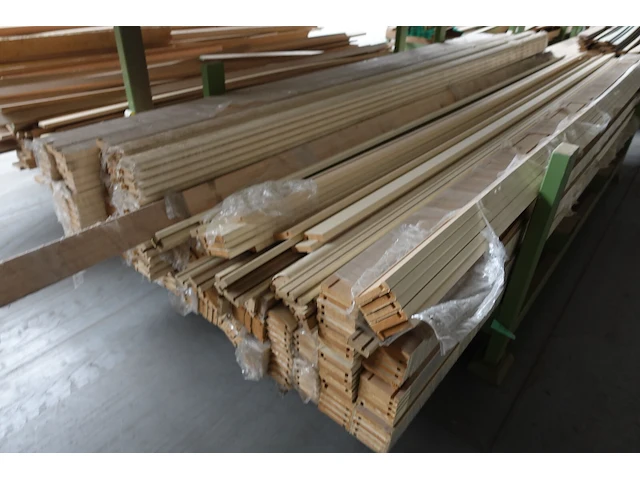 Stapelbare metalen houder + inhoud - afbeelding 4 van  5