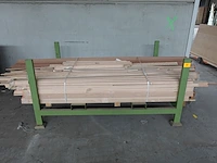 Stapelbare metalen houder + inhoud