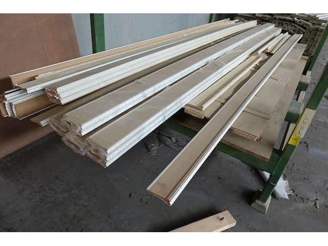 Stapelbare metalen houder + inhoud - afbeelding 3 van  3