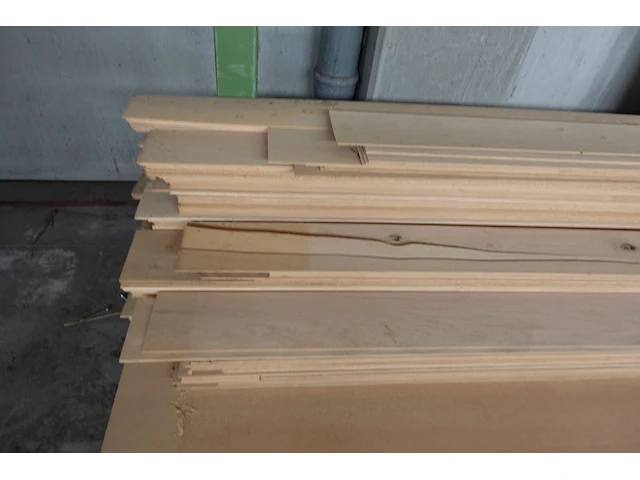 Stapelbare metalen houder + inhoud - afbeelding 2 van  3