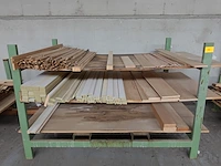 Stapelbare metalen houder + inhoud