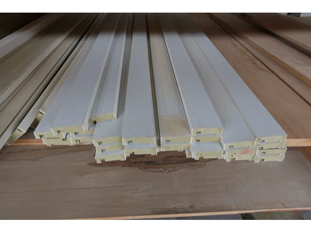 Stapelbare metalen houder + inhoud - afbeelding 3 van  7