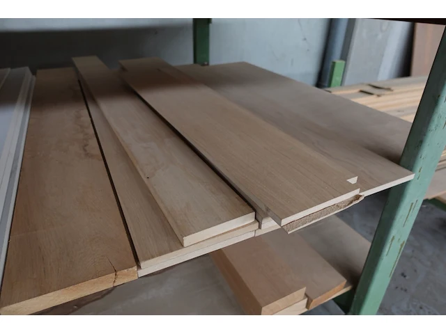 Stapelbare metalen houder + inhoud - afbeelding 4 van  7