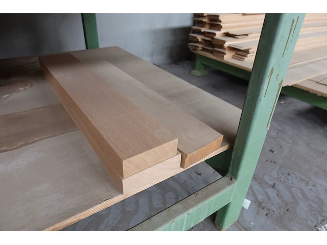 Stapelbare metalen houder + inhoud - afbeelding 5 van  7