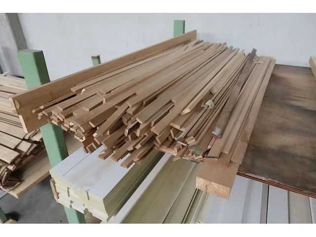 Stapelbare metalen houder + inhoud - afbeelding 7 van  7