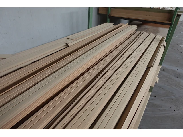 Stapelbare metalen houder + inhoud - afbeelding 3 van  3