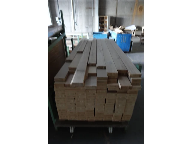 Stapelbare metalen houder + inhoud - afbeelding 4 van  5