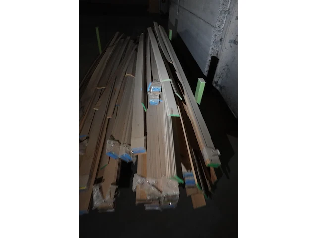Stapelbare metalen houder - afbeelding 4 van  4