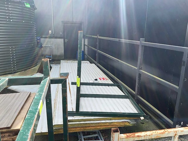 Stapelbare stalen opslagrekken / transportframes - afbeelding 4 van  7