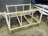 Stapelbare stalen opslagrekken / transportframes - afbeelding 6 van  7