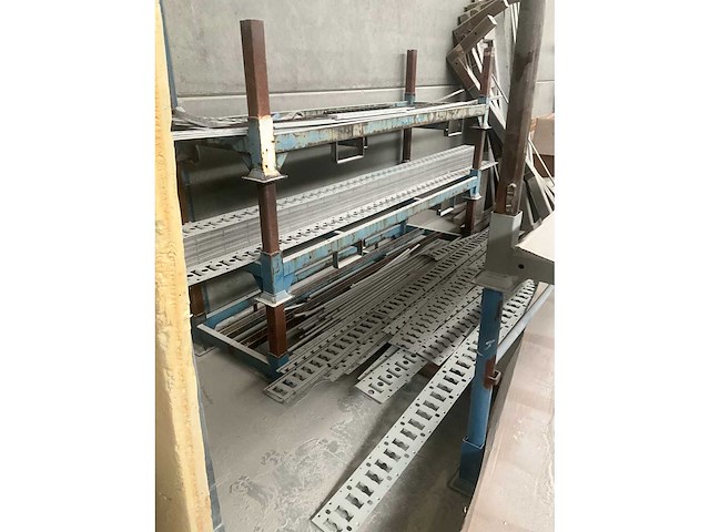 Stapelbok met inhoud, waaronder bindrails (4x) - afbeelding 4 van  6