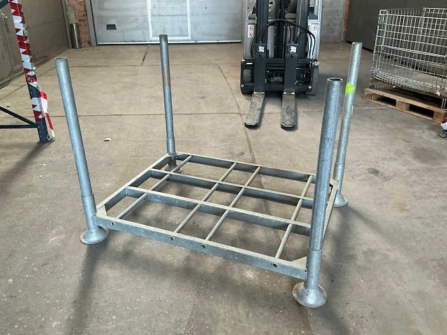 Stapeljuk - afbeelding 1 van  4