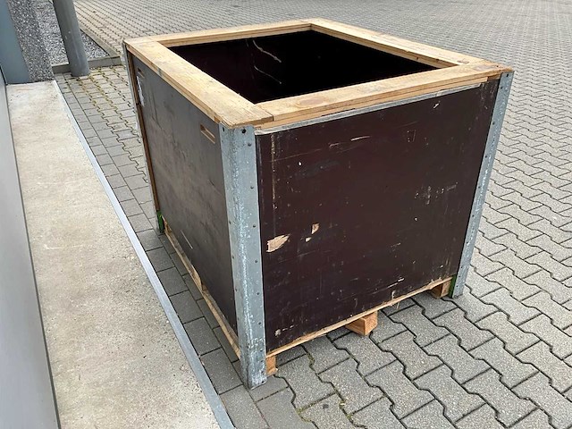 Stapelkrat 125x105x100cm (4x) - afbeelding 1 van  3