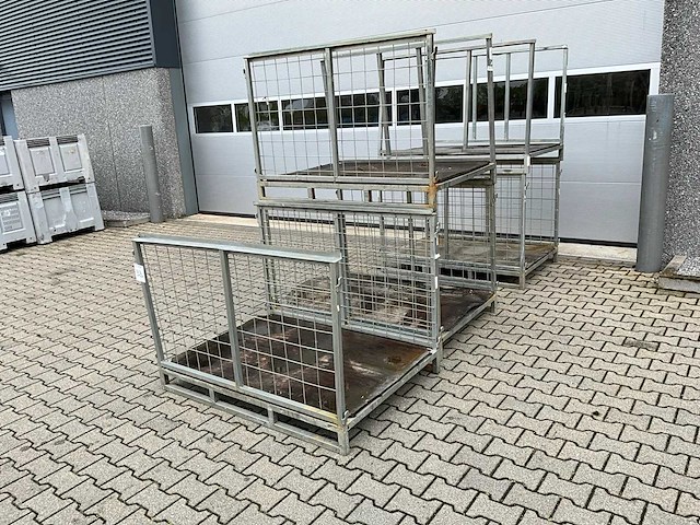 Stapelkrat 140x100x100cm (5x) - afbeelding 1 van  1