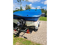 Starcraft 1710 recreatieve binnenboordboot in gebruik, dubbelassige aanhanger, accessoires - afbeelding 15 van  29