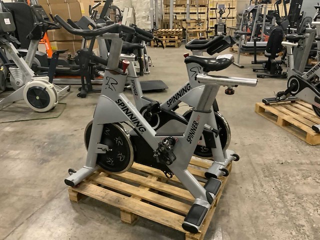 Startrac nxt 2x indoorcycle spinningbike - afbeelding 9 van  9