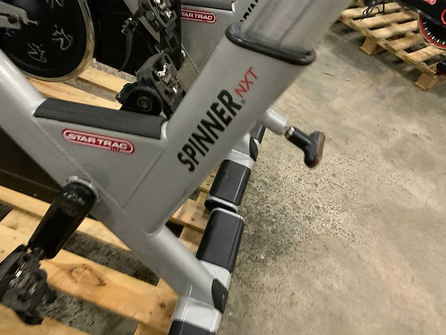 Startrac nxt 2x indoorcycle spinningbike - afbeelding 3 van  9