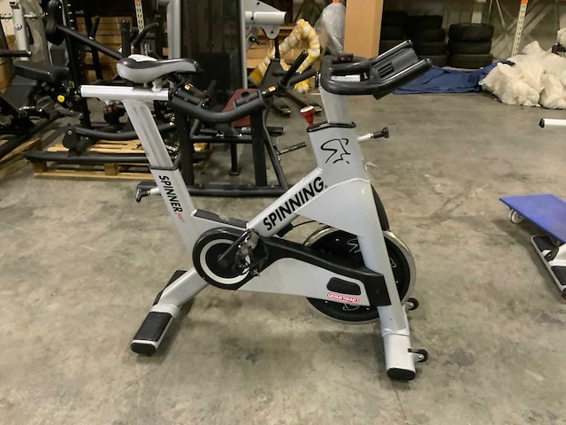 Startrac spinner nxt indoorcycle spinningbike - afbeelding 1 van  5