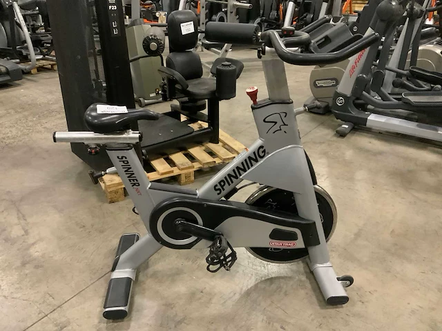Startrac spinner nxt spinningbike - afbeelding 1 van  7