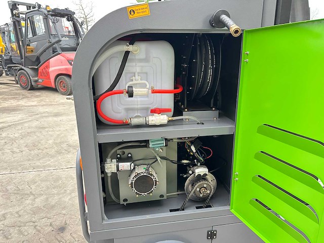 Starvox - 2025 - d19 - straatveegmachine - afbeelding 6 van  29