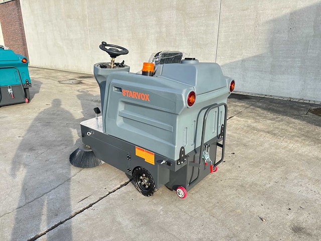 Starvox - 2025 - sv-1260 - straatveegmachine - afbeelding 22 van  23
