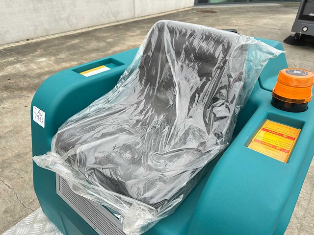 Starvox - 2025 - sv-1260 - straatveegmachine - afbeelding 3 van  23