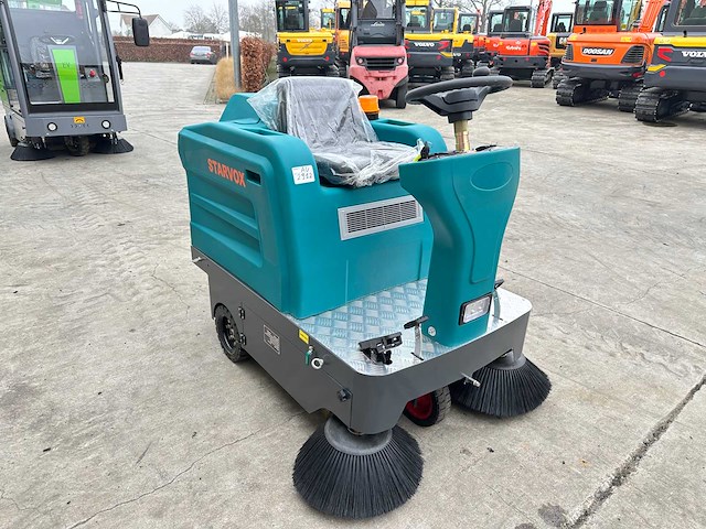 Starvox - 2025 - sv-1260 - straatveegmachine - afbeelding 22 van  23