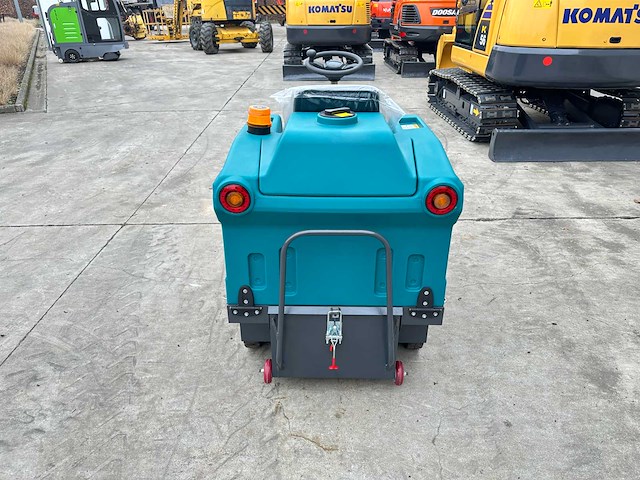 Starvox - 2025 - sv-1260 - straatveegmachine - afbeelding 18 van  23
